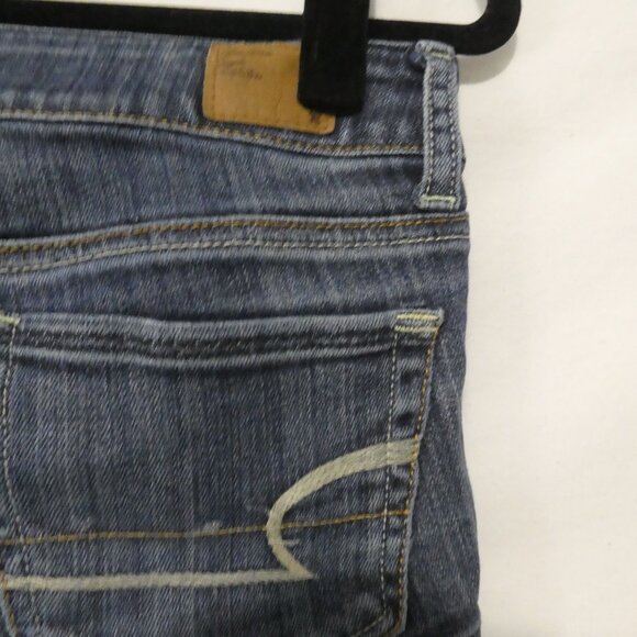AMERICAN EAGLE - Stretch | size 2 | Classic Dark Blue Denim Shorts - Picture 11 of 14